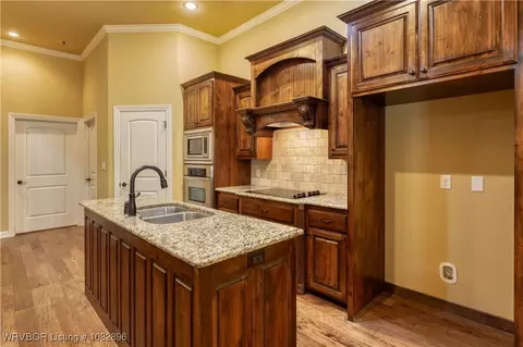 8904 Lakeside Way, Fort Smith, AR 72903 photo 13
