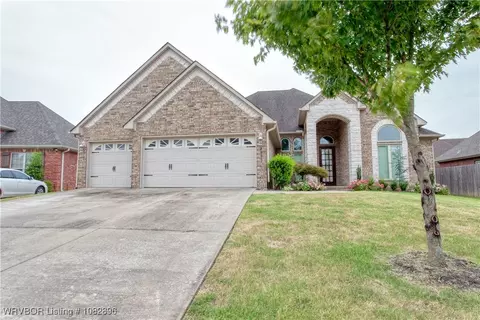 8904 Lakeside Way, Fort Smith, AR 72903 photo 2