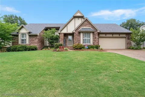 1606 Woodwind Way, Van Buren, AR 72956