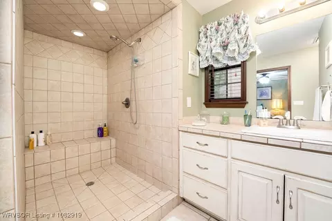 Bath - 7718 Williamsburg Rd, Fort Smith, AR 72903 photo 2 of 7