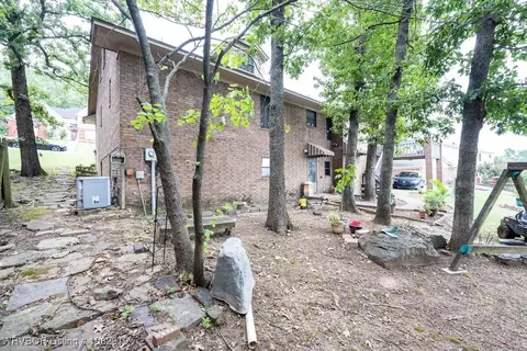 Exterior - 7718 Williamsburg Rd, Fort Smith, AR 72903 photo 9 of 10