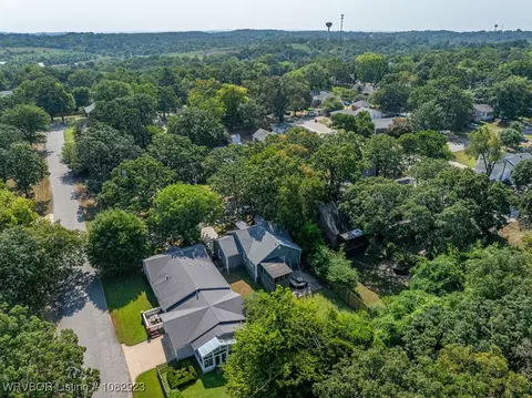 View/Area - 2204 S 26th St, Fort Smith, AR 72901 photo 13 of 17