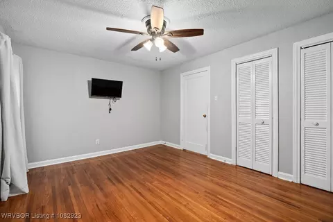 Bedroom - 2204 S 26th St, Fort Smith, AR 72901 photo 3 of 8