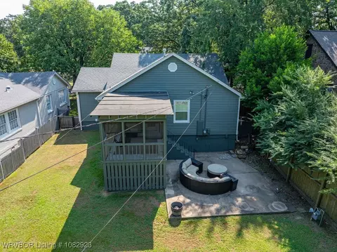 Exterior - 2204 S 26th St, Fort Smith, AR 72901 photo 11 of 17