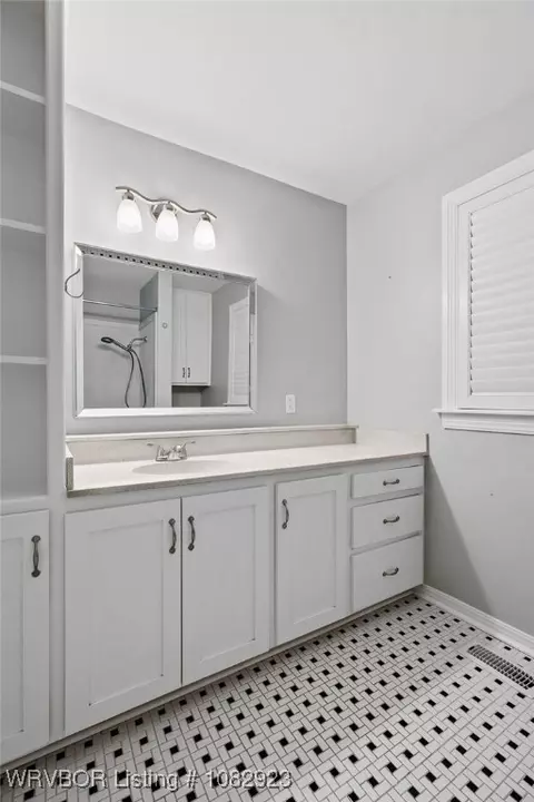 Bath - 2204 S 26th St, Fort Smith, AR 72901 photo 2 of 3