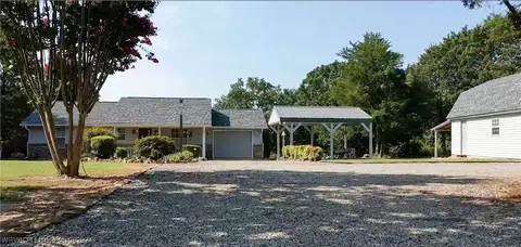4811 Stagecoach Rd, Ozark, AR 72949