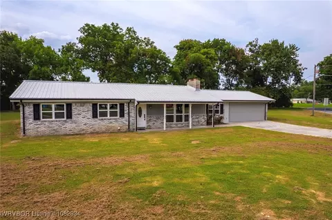 401 Winn St, Gore, OK 74435