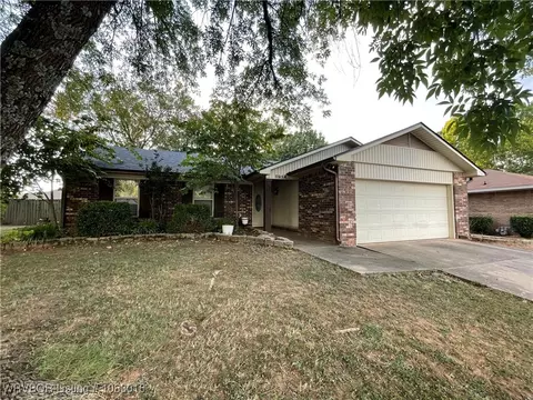 Exterior - 8914 S 30th St, Fort Smith, AR 72908 photo 2 of 6