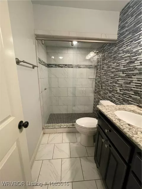 Bath - 8914 S 30th St, Fort Smith, AR 72908 photo 3 of 4