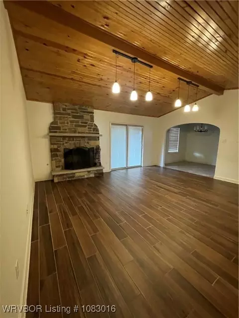 Living - 8914 S 30th St, Fort Smith, AR 72908 photo 1 of 2
