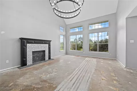 Living - 11205 Amanda Ln, Fort Smith, AR 72916 photo 1 of 9