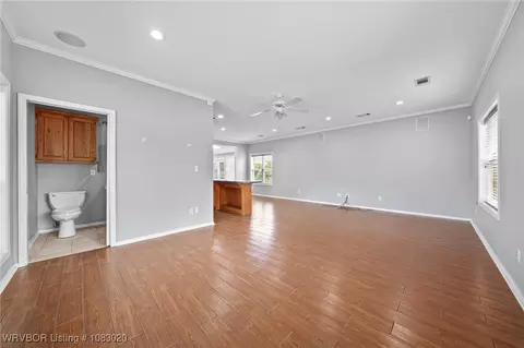 Living - 11205 Amanda Ln, Fort Smith, AR 72916 photo 9 of 9