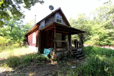 6510 Happy Hollow Rd, Chester, AR 72934
