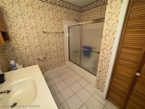Bath - 5416 X St, Fort Smith, AR 72903 photo 2 of 5