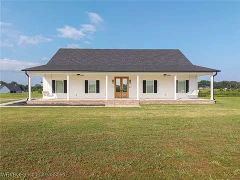 Exterior - 6427 Greig Ln, Van Buren, AR 72956 photo 3 of 8