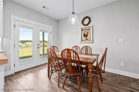 Dining - 6427 Greig Ln, Van Buren, AR 72956 photo 1 of 2