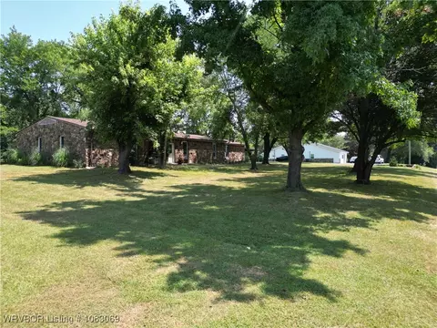 937 W Elm Blvd, Van Buren, AR 72956