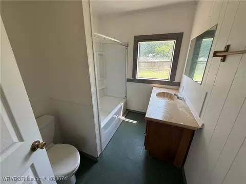 Bath - 4728 N 30th St, Fort Smith, AR 72904 photo 1 of 2
