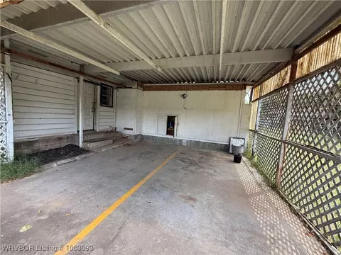 Exterior - 2001 Pryor Ave, Fort Smith, AR 72904 photo 2 of 2
