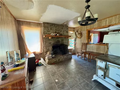 Living - 57705 Lenox Pl, Muse, OK 74949 photo 1 of 1