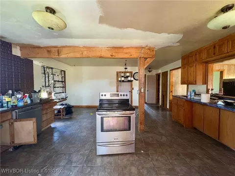 Kitchen - 57705 Lenox Pl, Muse, OK 74949 photo 1 of 1