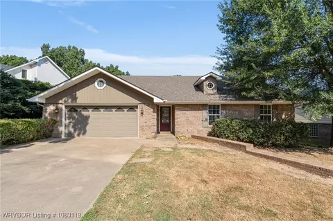 850 Country Club Dr, Greenwood, AR 72936