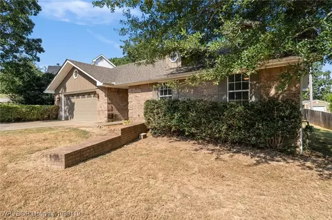 850 Country Club Dr, Greenwood, AR 72936