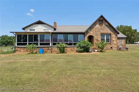 2421 Ponderosa Ln, Fort Smith, AR 72916