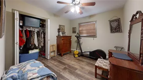 Bedroom - 904 5th Ter, Barling, AR 72923 photo 3 of 4