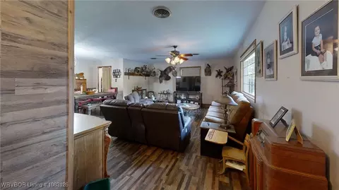 Entry Way - 904 5th Ter, Barling, AR 72923 photo 2 of 3