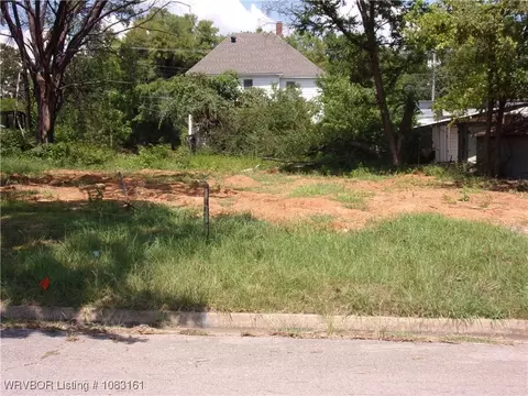 110 Main St, Ozark, AR 72949 photo 2