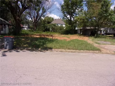 110 Main St, Ozark, AR 72949