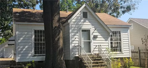 2405 S P St, Fort Smith, AR 72901
