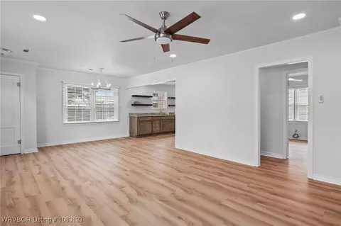 Living - 2001 Wolfe Ln, Fort Smith, AR 72901 photo 5 of 7