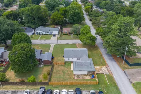 View/Area - 2001 Wolfe Ln, Fort Smith, AR 72901 photo 7 of 8