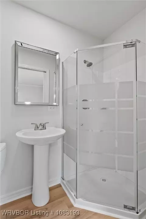 Bath - 2001 Wolfe Ln, Fort Smith, AR 72901 photo 1 of 3