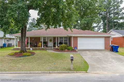 4322 Royal Oak Dr, Fort Smith, AR 72904