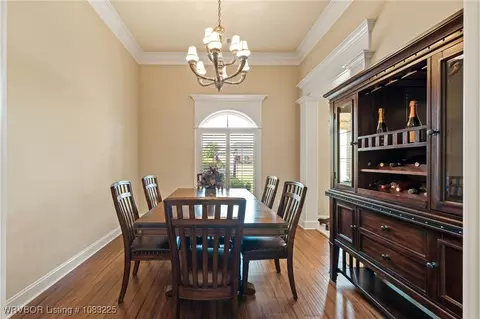 Dining - 6906 Southfield Dr, Fort Smith, AR 72916 photo 2 of 4