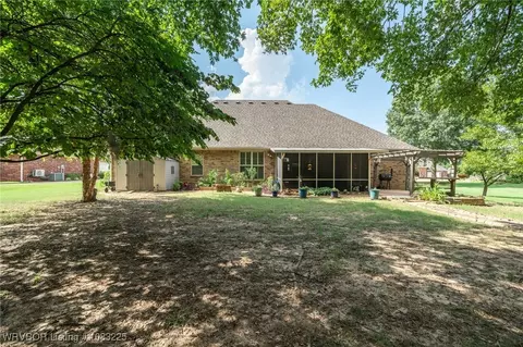 Exterior - 6906 Southfield Dr, Fort Smith, AR 72916 photo 14 of 18