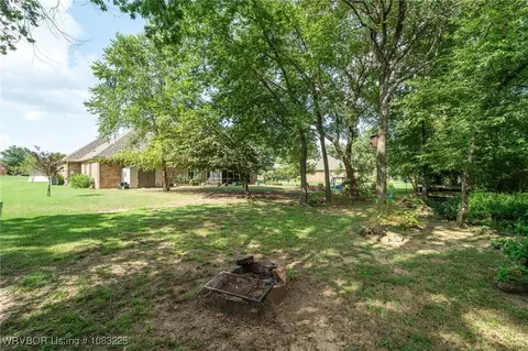 Exterior - 6906 Southfield Dr, Fort Smith, AR 72916 photo 13 of 18