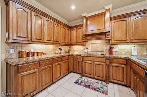 Kitchen - 6906 Southfield Dr, Fort Smith, AR 72916 photo 5 of 5
