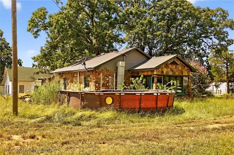 Exterior - 41115 E State St, Le Flore, OK 74942 photo 5 of 7
