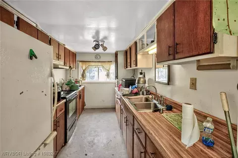 Kitchen - 41115 E State St, Le Flore, OK 74942 photo 1 of 1