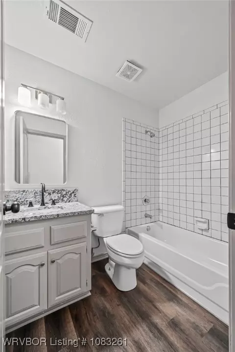 Bath - 2001 Joyce Dr, Lavaca, AR 72941 photo 5 of 5