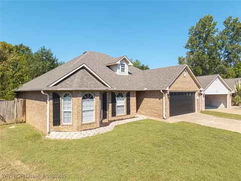 8104 Avignon Ln, Fort Smith, AR 72908 photo 2