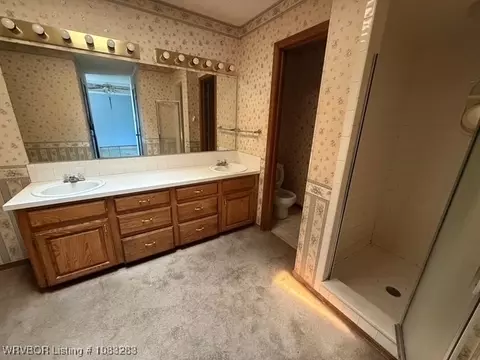 Bath - 5204 S 92nd St, Fort Smith, AR 72903 photo 2 of 4