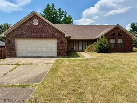 5204 S 92nd St, Fort Smith, AR 72903