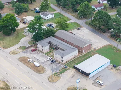 302 E Shawntel Smith Blvd, Muldrow, OK 74948