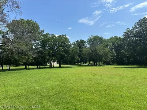1304 E Mckenzie Ave, Pocola, OK 74902 photo 5