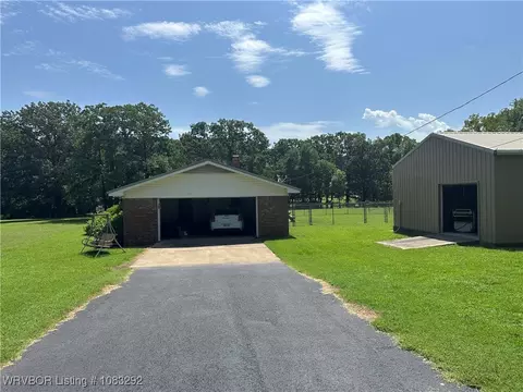 1304 E Mckenzie Ave, Pocola, OK 74902 photo 7